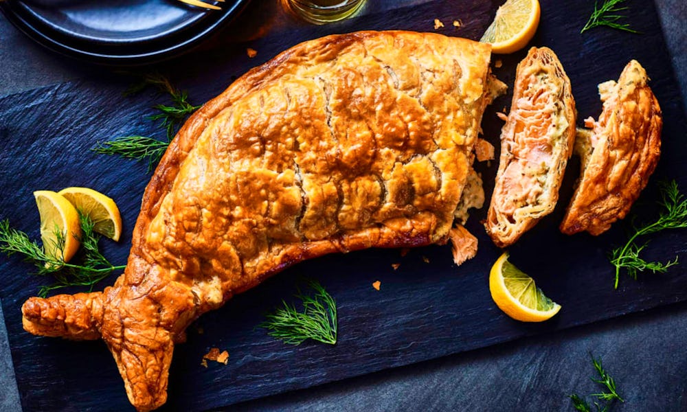m-s-christmas-food-2024-scottish-leaping-salmon-en-croute_24092024112325